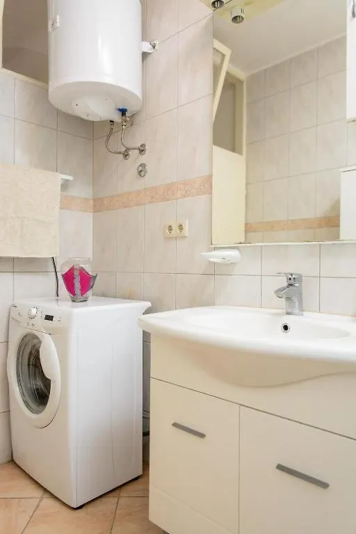 Apartments Kapelica Trogir 0*,