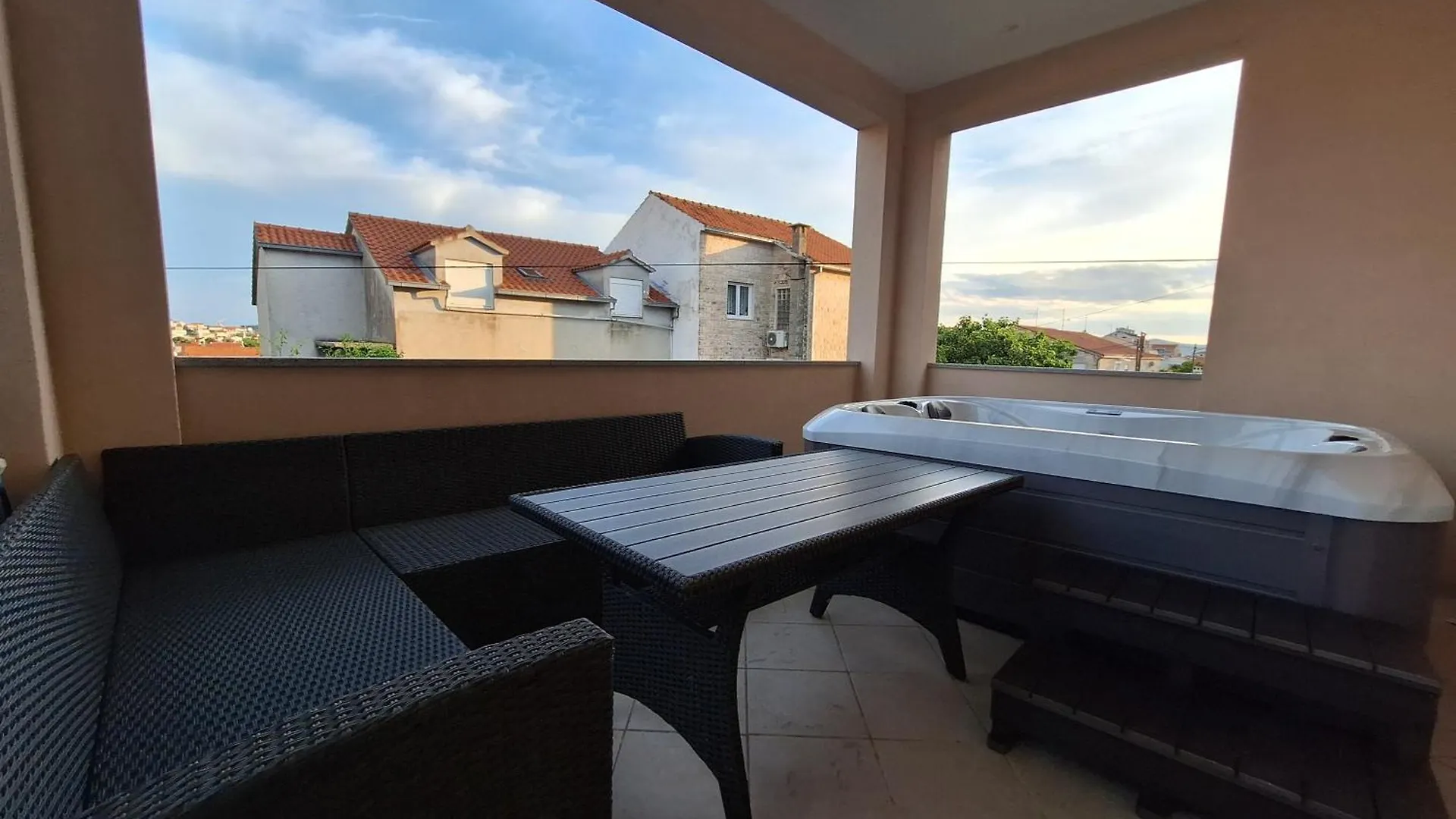 Apartments Kapelica Trogir