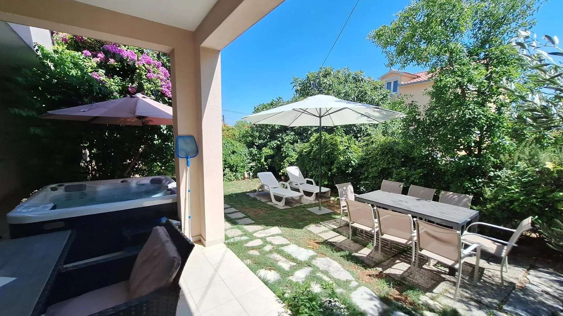 Apartments Kapelica Trogir