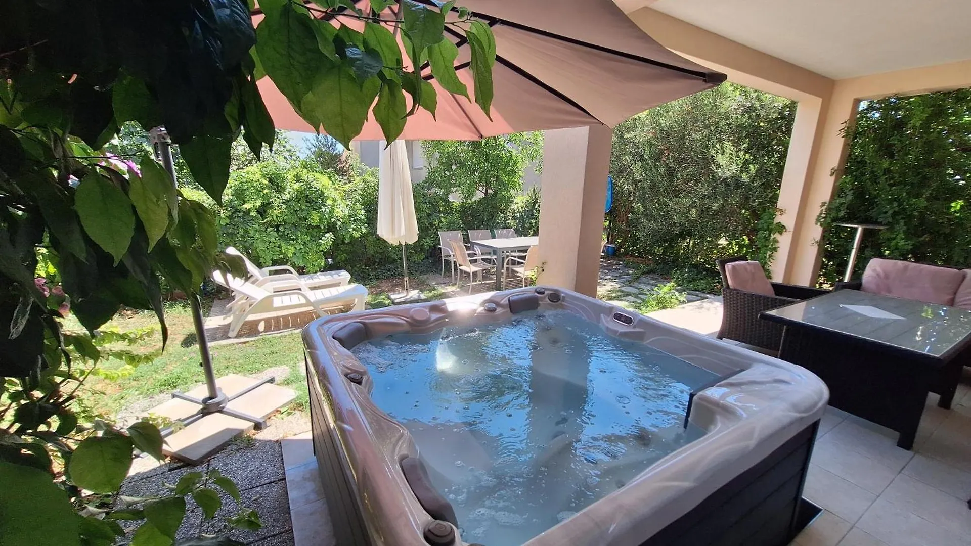 Apartments Kapelica Trogir Croatia